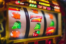 Live casino dengan dealer profesional dan streaming HD di loyal4d